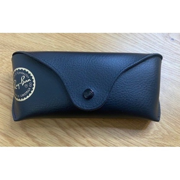 Ray-Ban Other - Ray-Ban Sunglass Case Unisex OS Black Good Pebbled Faux Leather Snap Closure